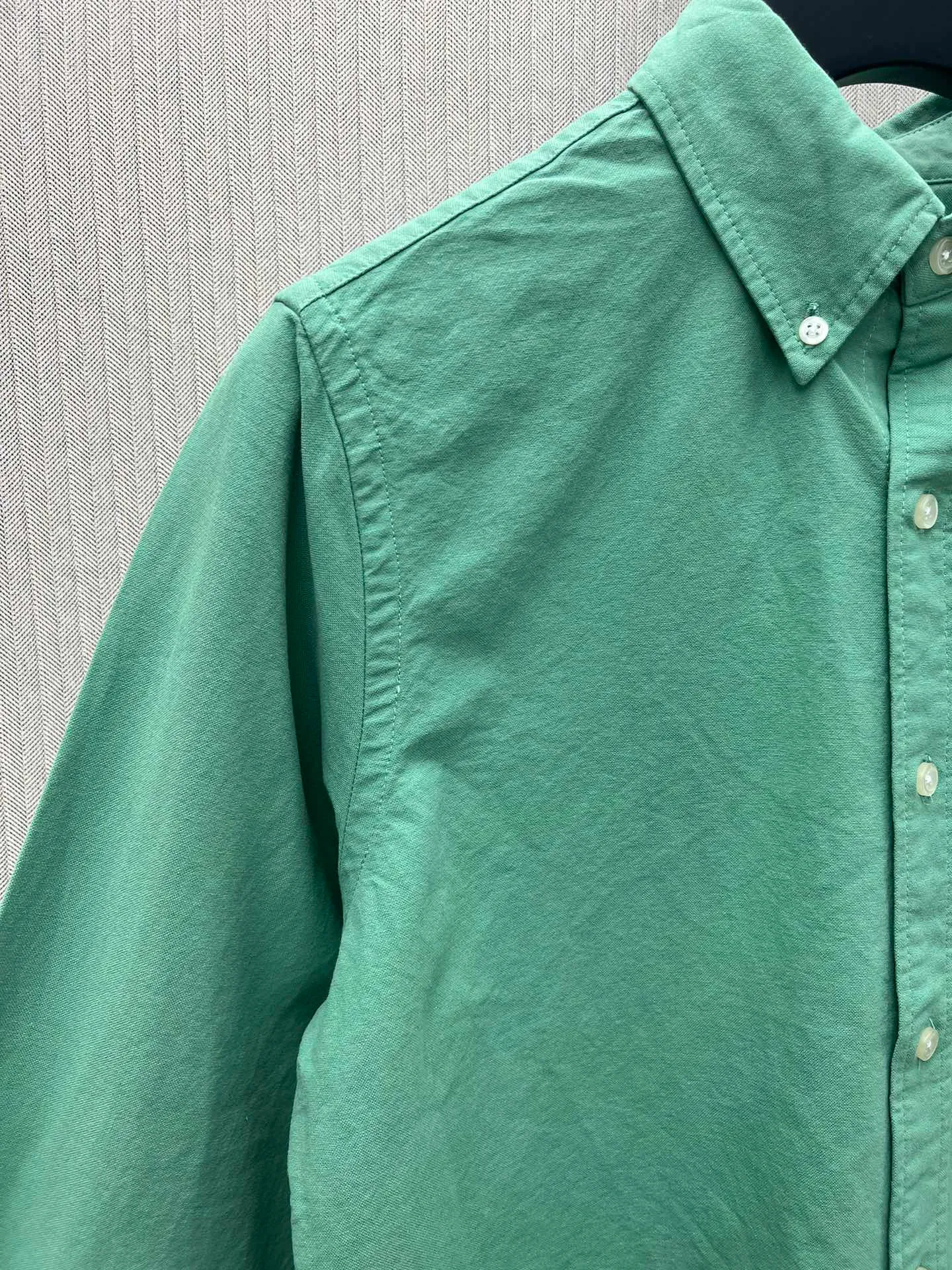 P430 Polo 25ss new solid color logo embroidered buttoned long-sleeved shirt men's high version code number: XS.S.M.L.XL.